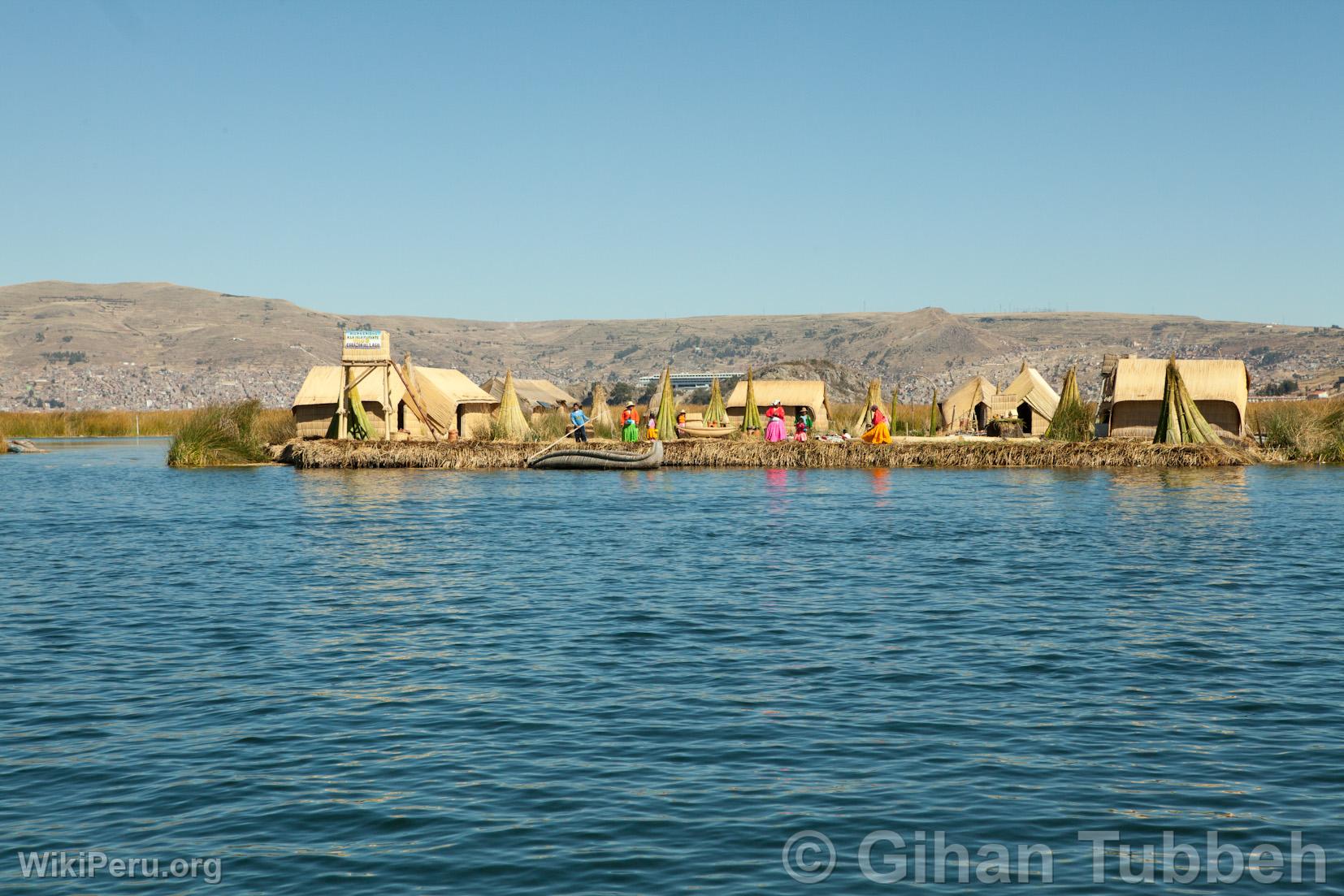 Islas de los Uros en el Lago Titicaca